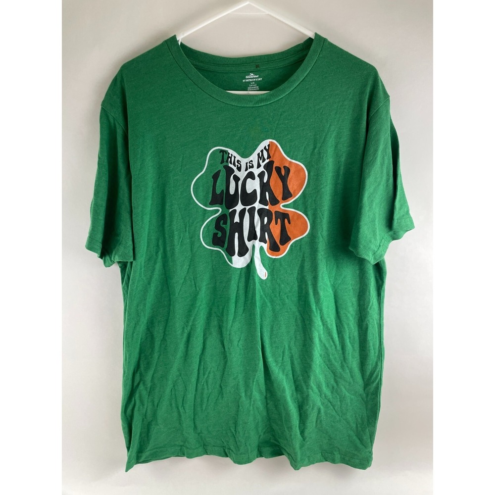St. Patrick's Day T-Shirt Men's Size Large Green Short Sleeve *This is my Lucky*